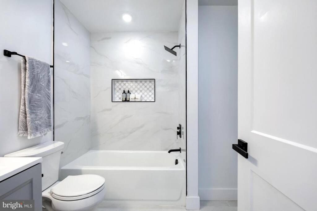 Brandnew Luxury Capitol Hill Apt! Near Free Trolly ワシントン エクステリア 写真